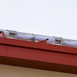 Ensuring walkway safety with AceClamp snow retention