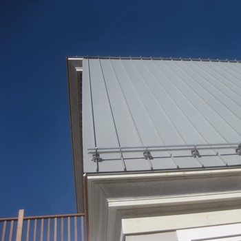 AceClamp Snow bar provide maximum protection without penetrating the panels. No set screws.	
